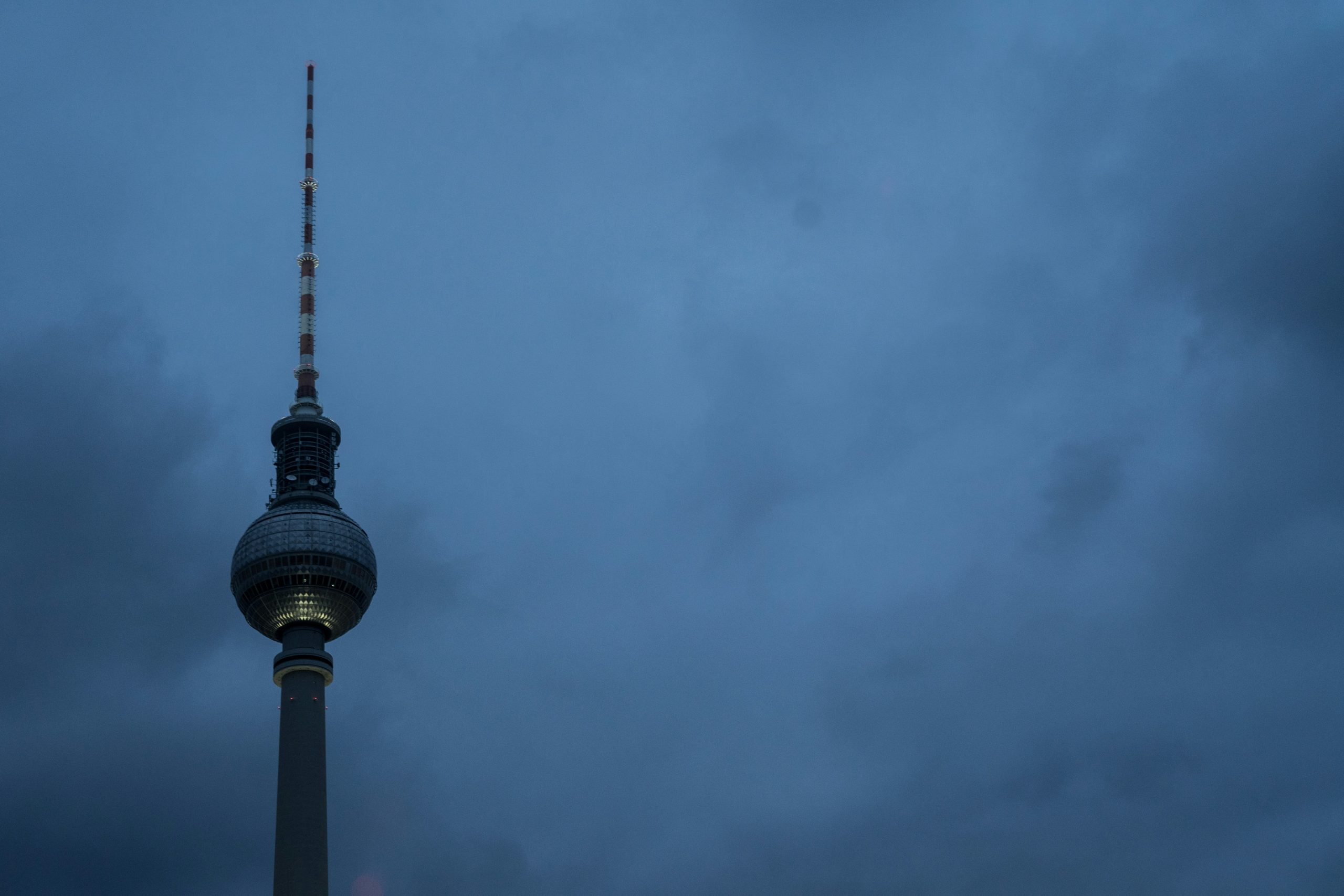 gray steel post lamp